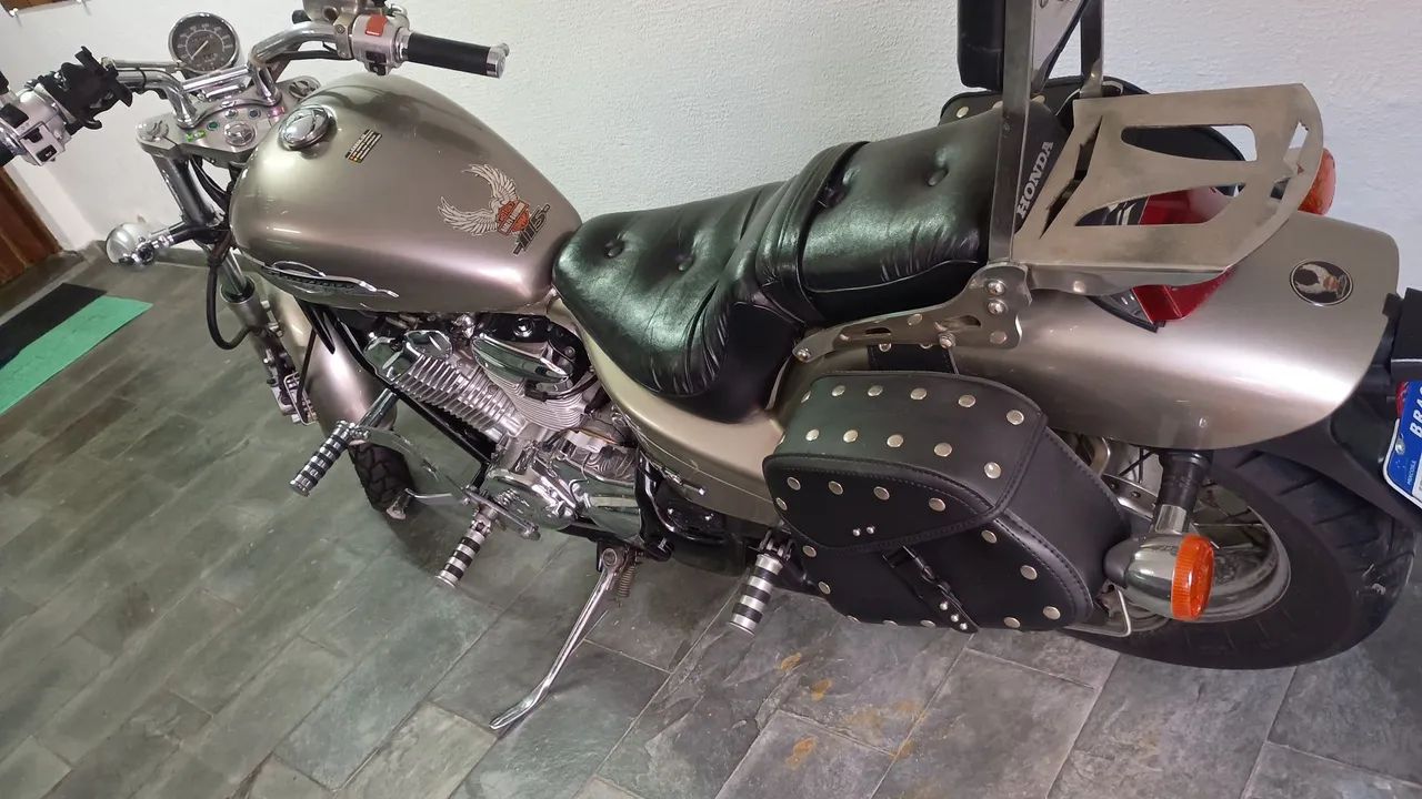 HONDA Shadow 600 VT