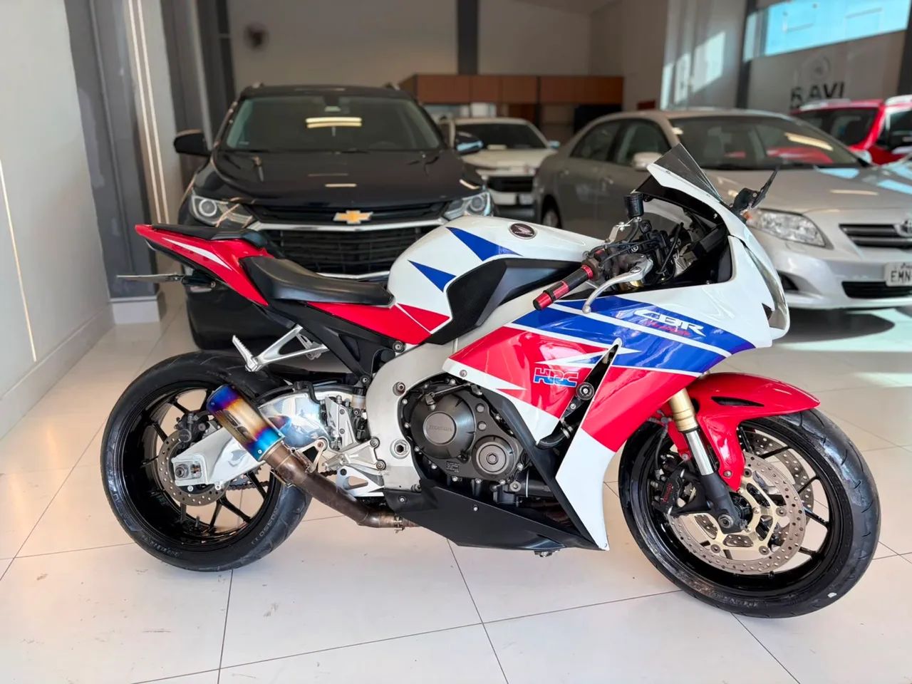 CBR 1000cc  - Foto 3