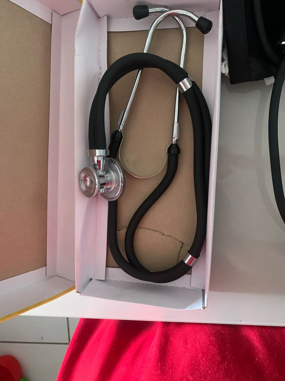 VENDO ESTETOSCÓPIO E ESFIGMOMANOMETRO  - Foto 2