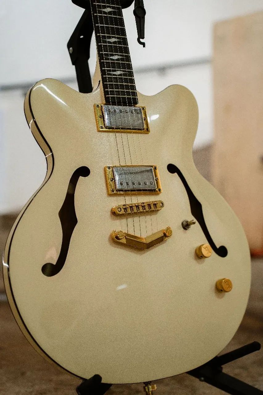 Tagima Seattle Branco Perolado / white pearl Gold