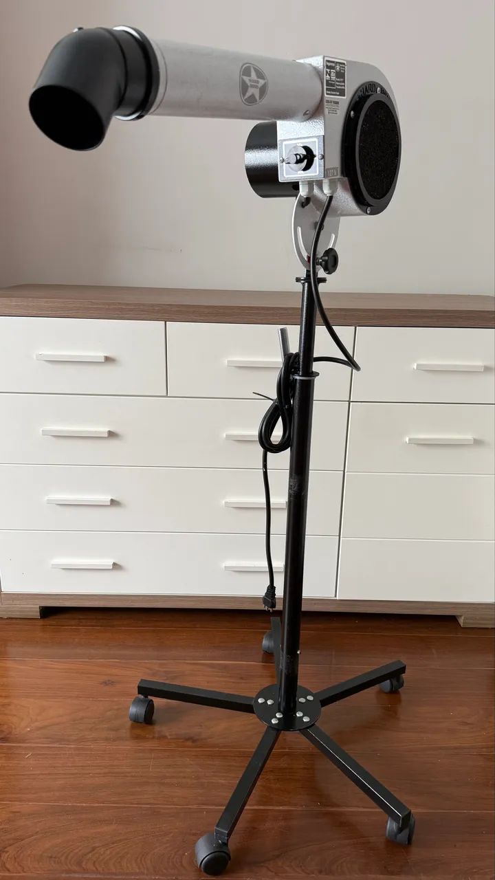 Secador Hard Wind 2400W - 110v NOVO - Foto 2