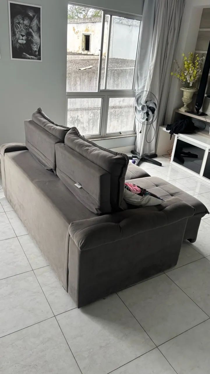 Sofá retrátil cinza  - Foto 3