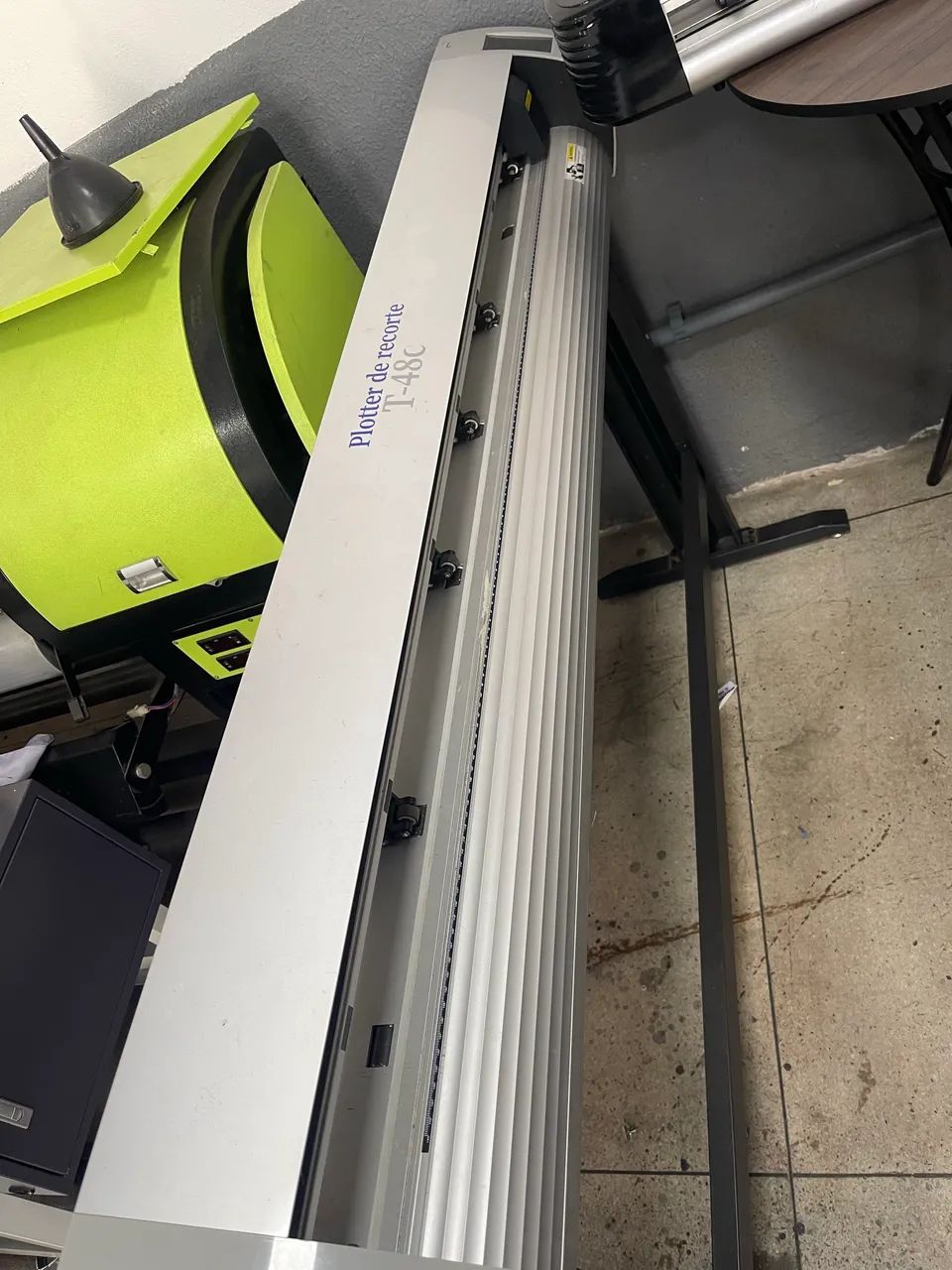 Plotter de recorte perfeito para sua produção com câmera e com laser - Foto 2