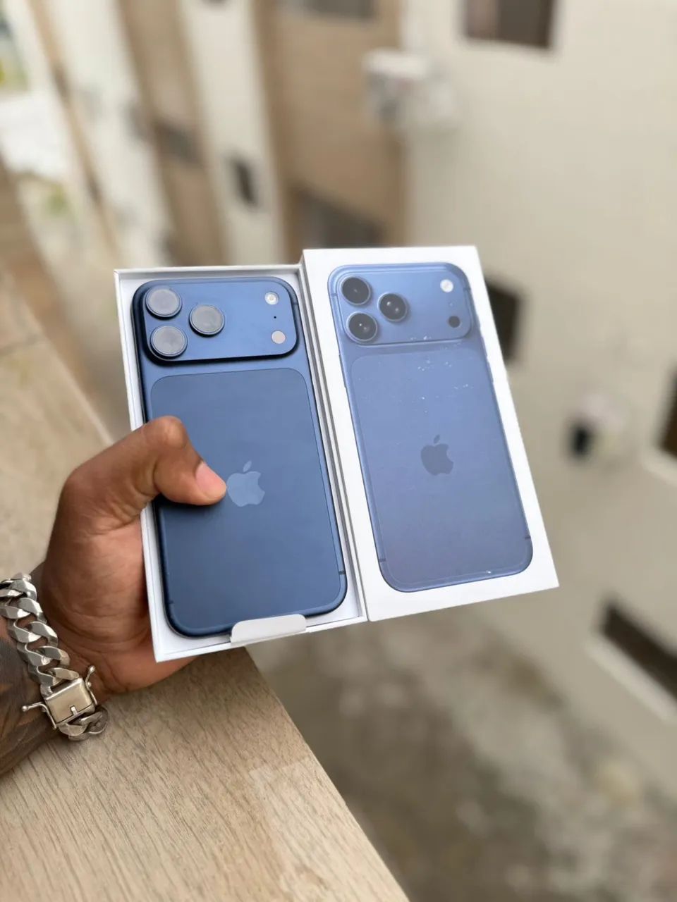 ? iPhone 17 Pro Max 256GB ? Azul Profundo (Deep Blue)