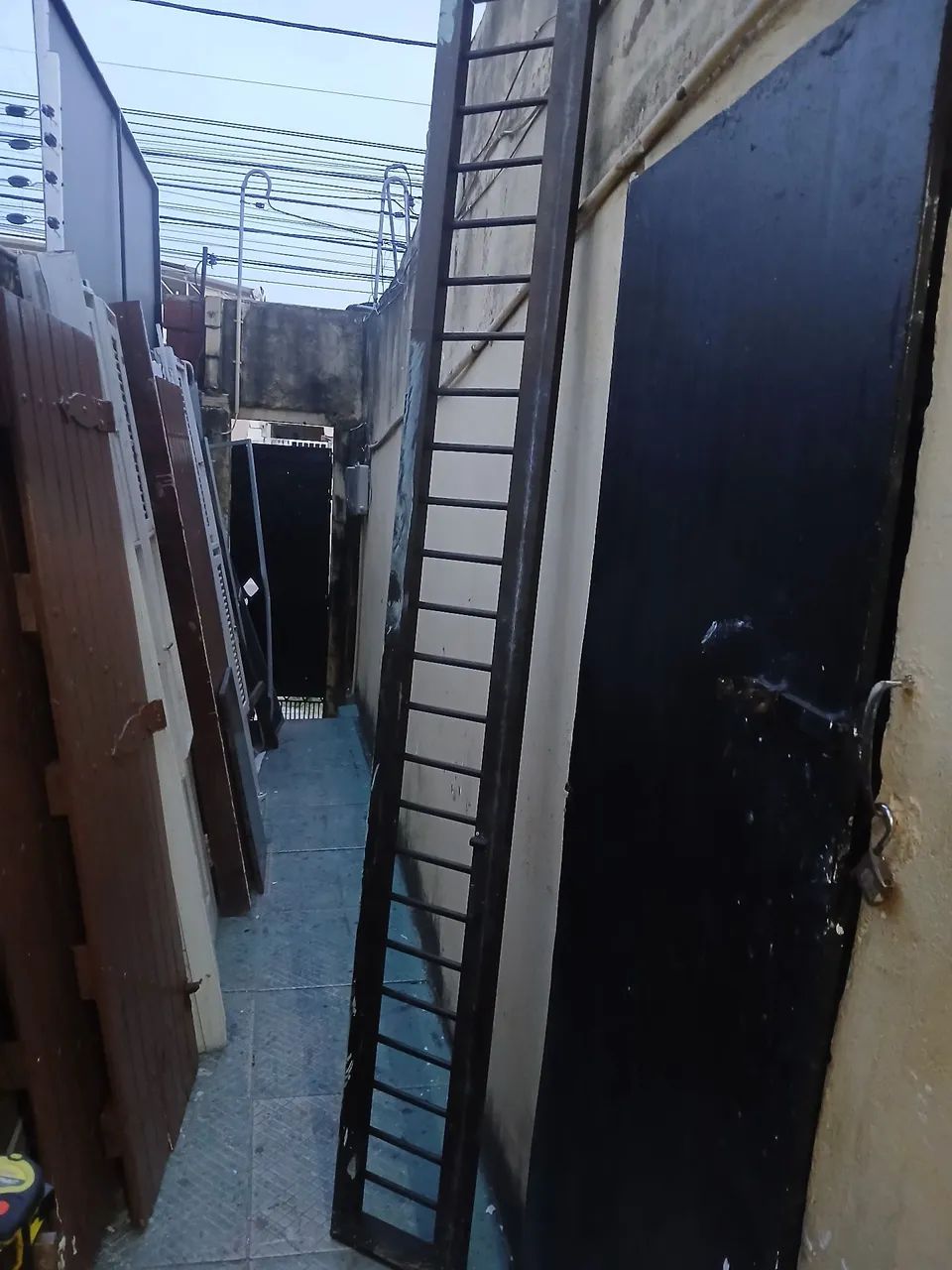 Grade aluminio 257x032cm