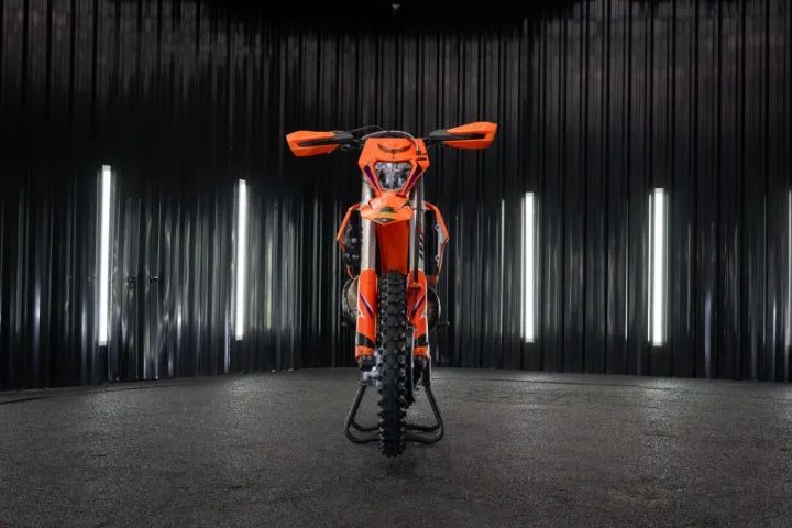 KTM EXC 300 2023 - Foto 2