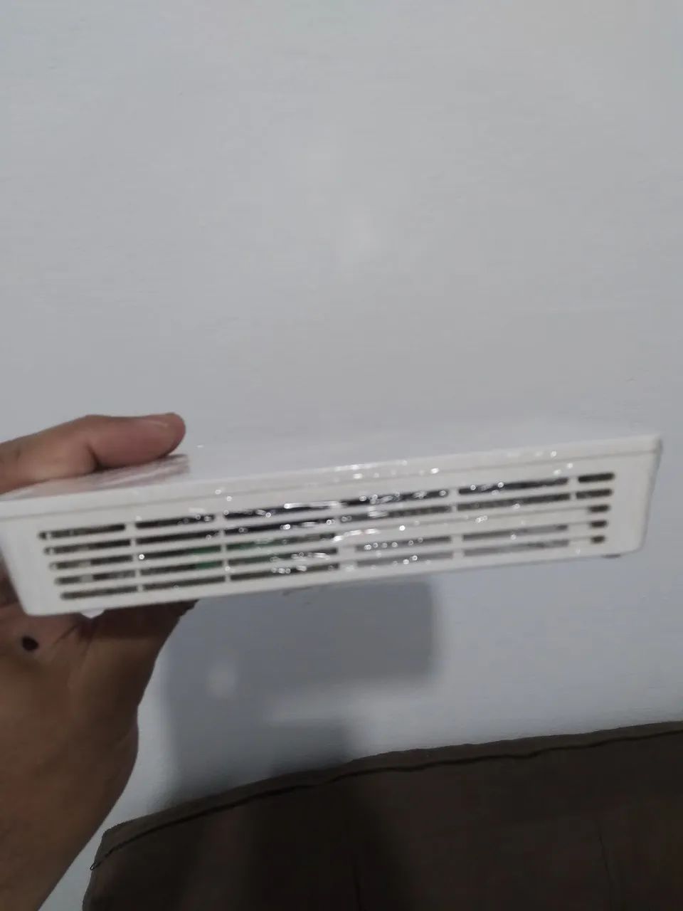 Roteador HUAWEI semi novo funcionando perfeitamente nada quebrado nem danificado 431116844082155524