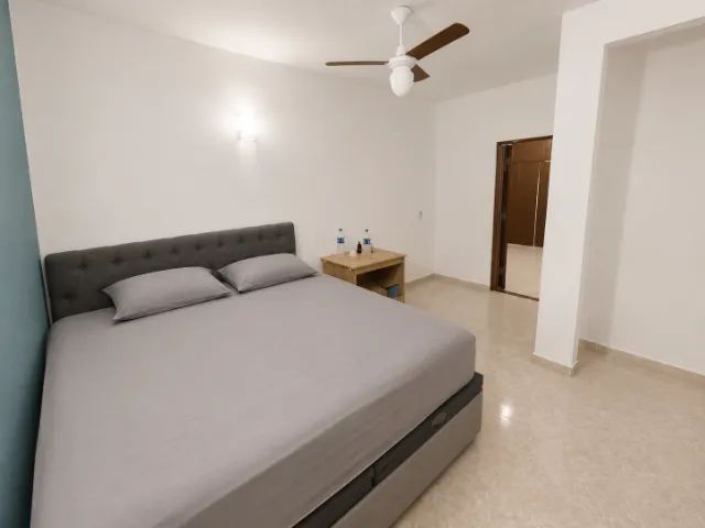 ALUGA-SE | EXCELENTE CASA TRIPLEX COM ÁREA GOURMET EM BANGU - Foto 2