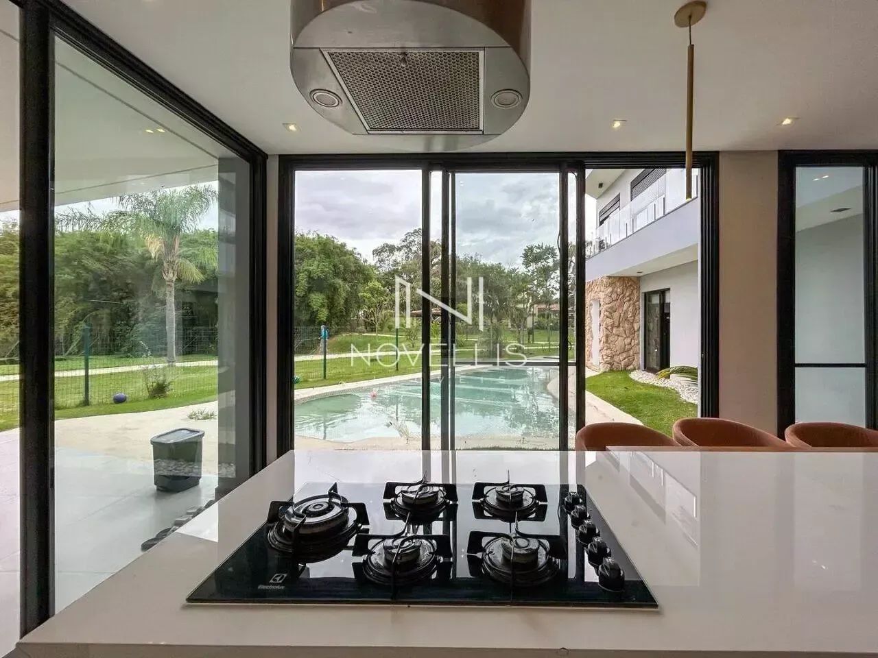 Casa para alugar com 5 dormitórios sendo 3 suítes - Jacareí - Foto 3