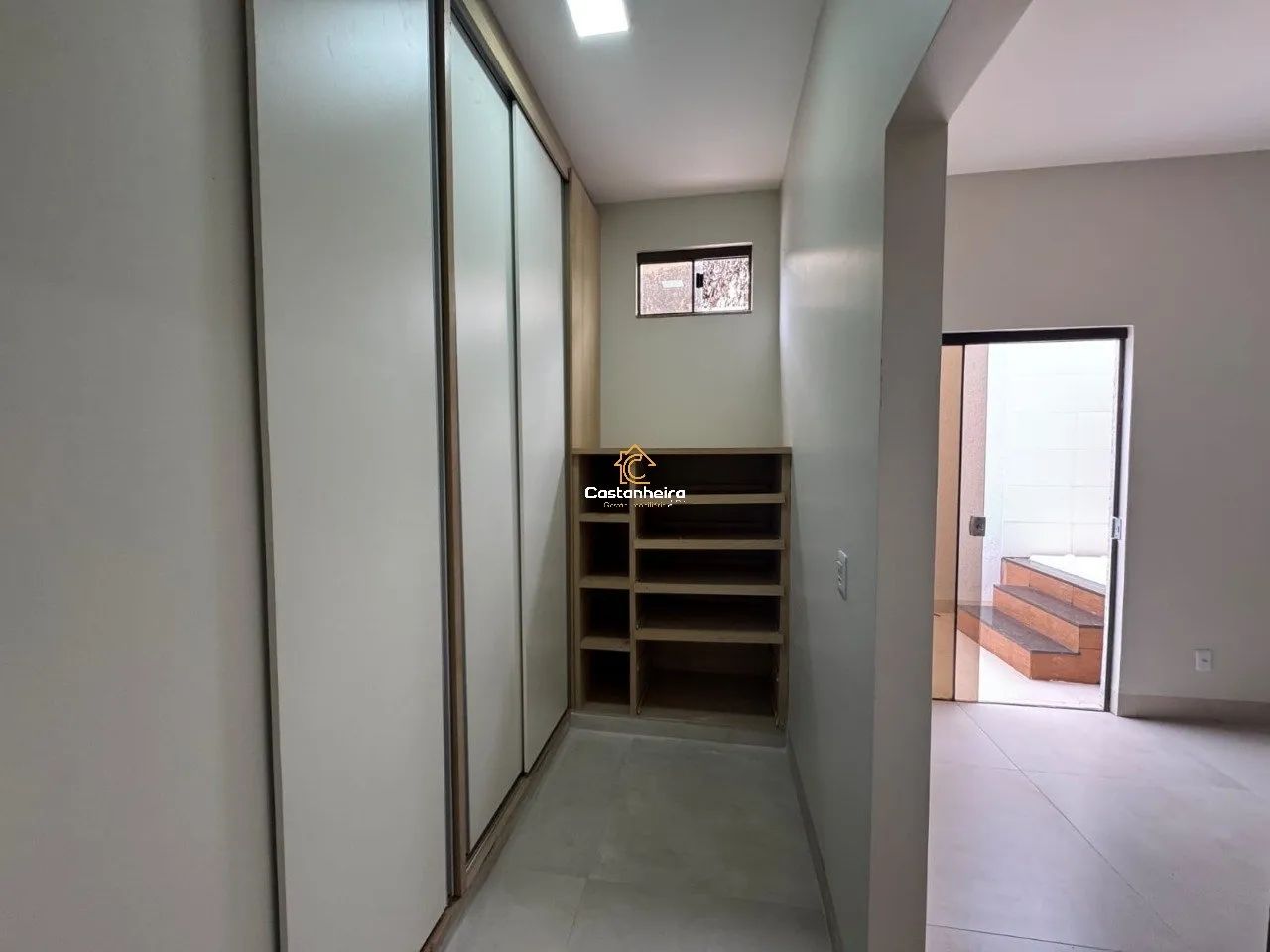 Casa com Edícula Gourmet - 03 Quartos sendo 01 Suíte Master com Closet e Banheira em Área  - Foto 11