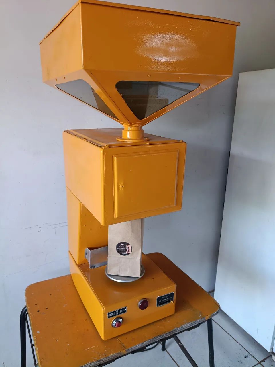 Vendo está máquina de moer café  - Foto 5
