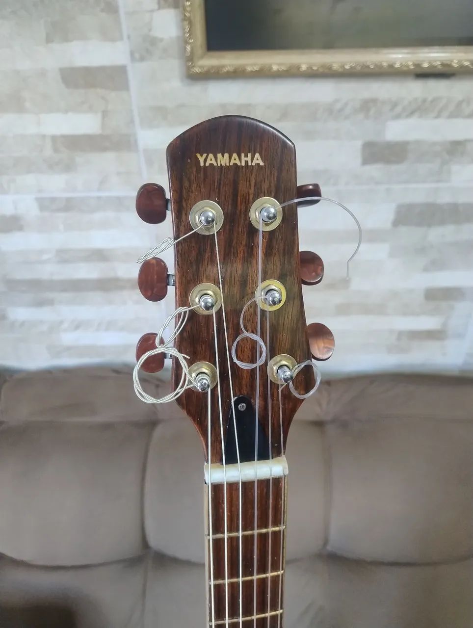 Violão vazando luthier regulado com cordas de náilon  - Foto 5