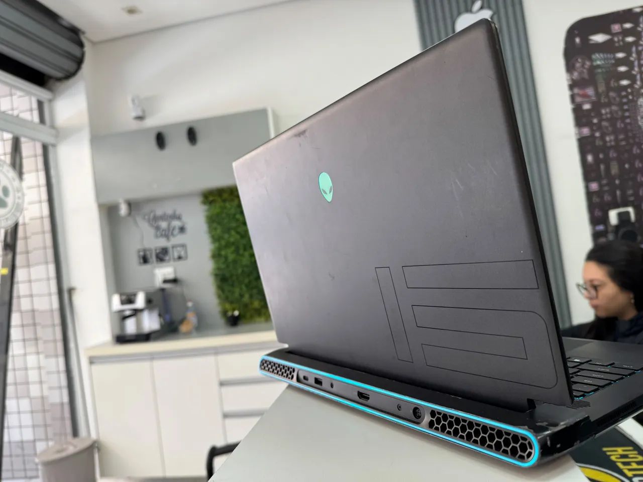 Alienware m15 r6 - Foto 5