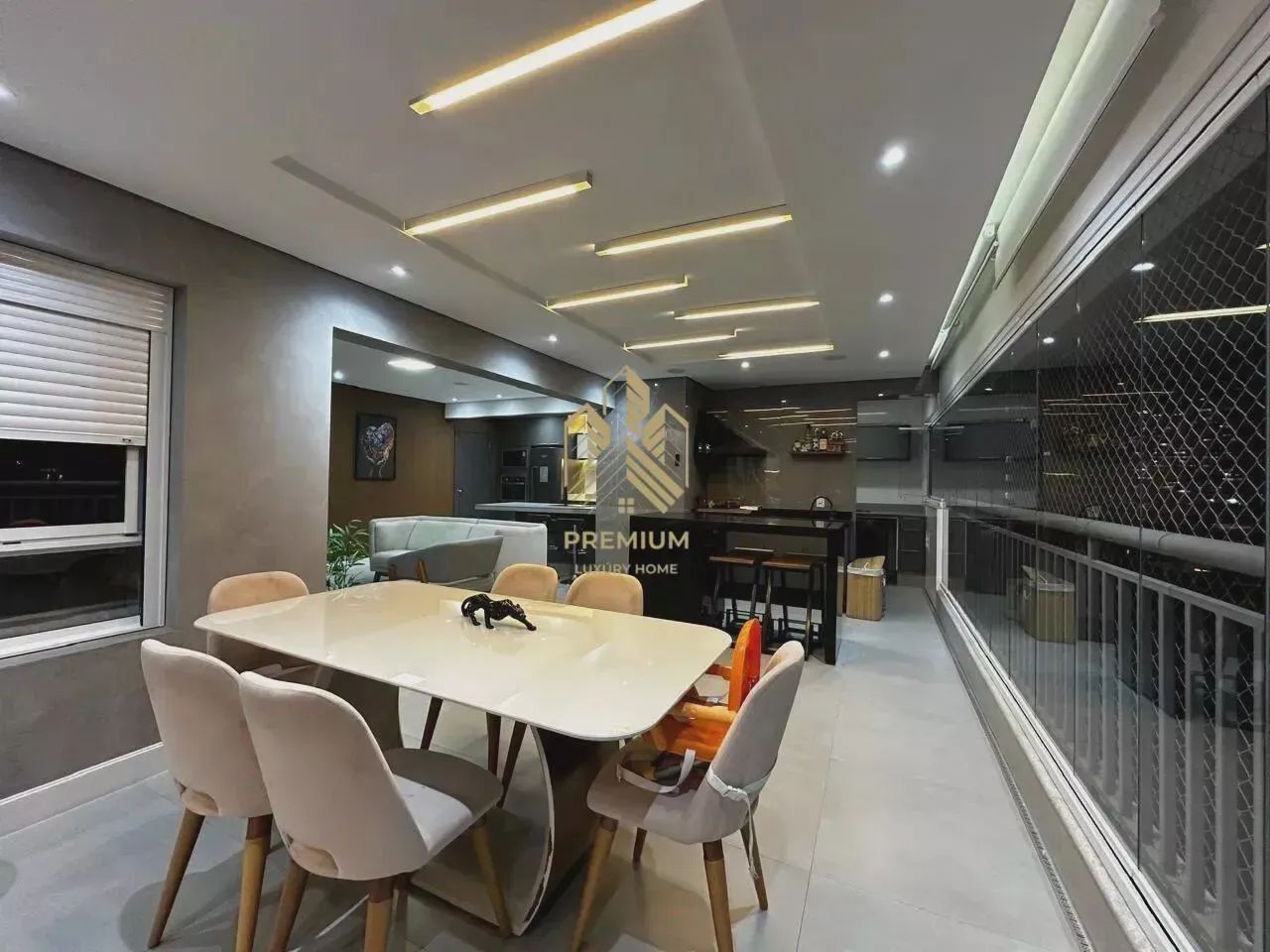 APARTAMENTO COM 3 SUITES MOBILIADO NA MOOCA