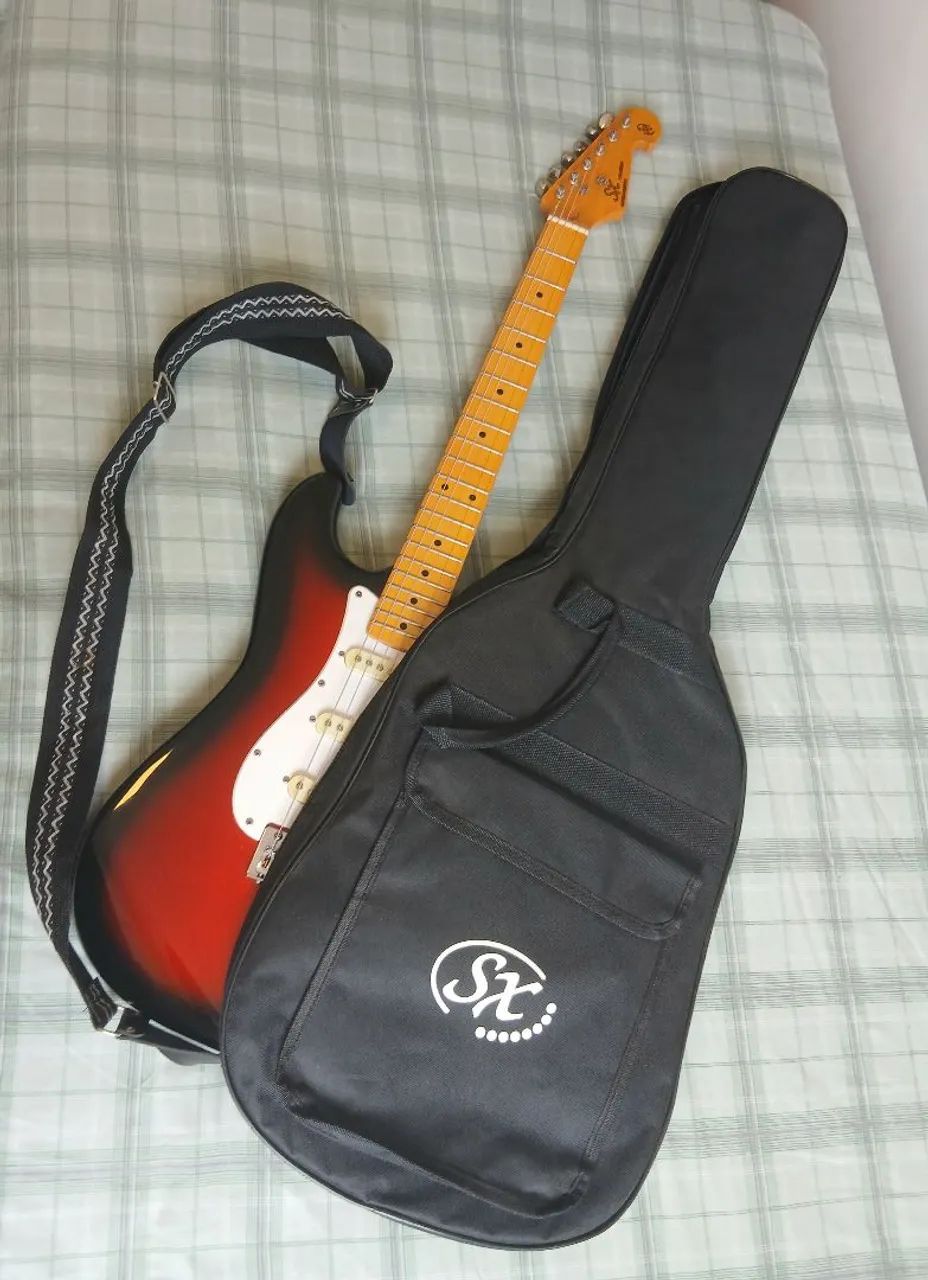 Guitarra com caixa amplificadora - Foto 3