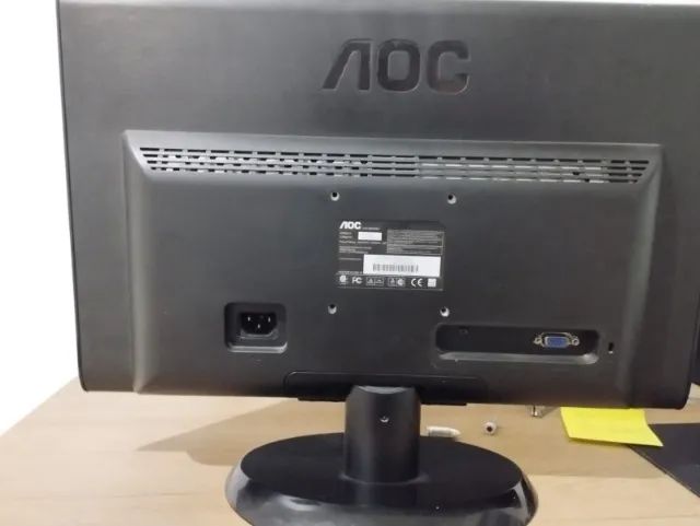 Monitor AOC 18,5 polegadas modelo E950Swn - Foto 3