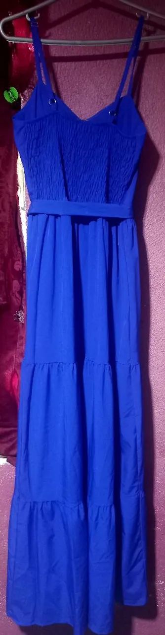 Vendo vestido, cor azul Royal