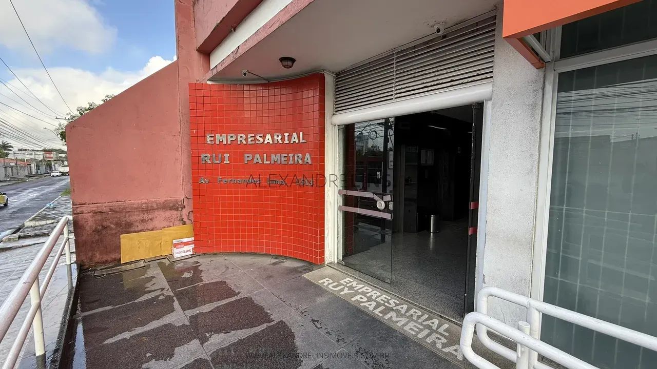 Empresarial Rui Palmeira no Farol. Sala comercial com 40 m² - Foto 3