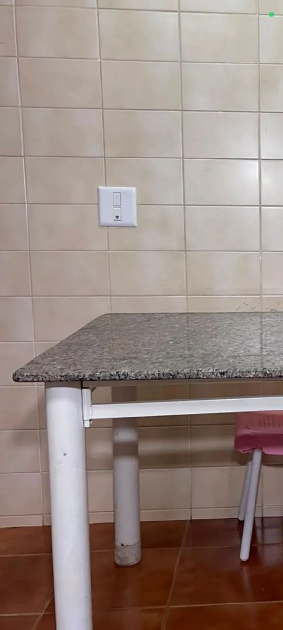 Mesa - pés de ferro, Tampo em granito  - Foto 3