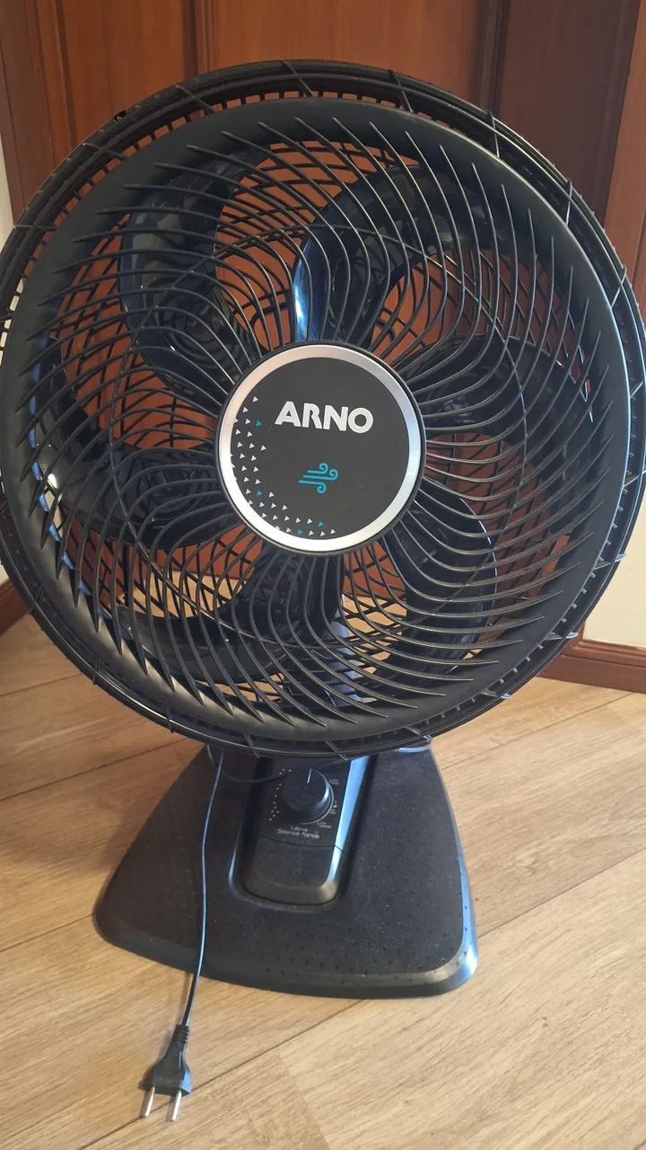 Ventilador de mesa Arno