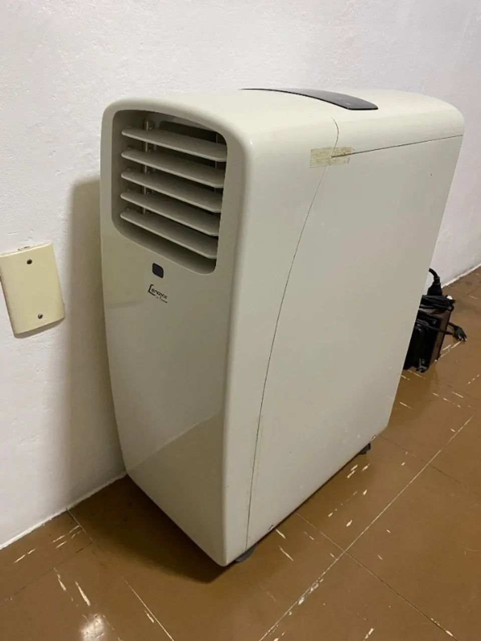 aibon60出品 AR CONDICIONADO PORTÁTIL LENOXX 11.000 Btus PREMIUM - Ar