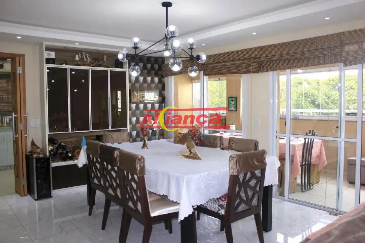CONDOMÍNIO PARQUE CLUBE - 3 QUARTOS - 3 SUITES- 2 VAGAS