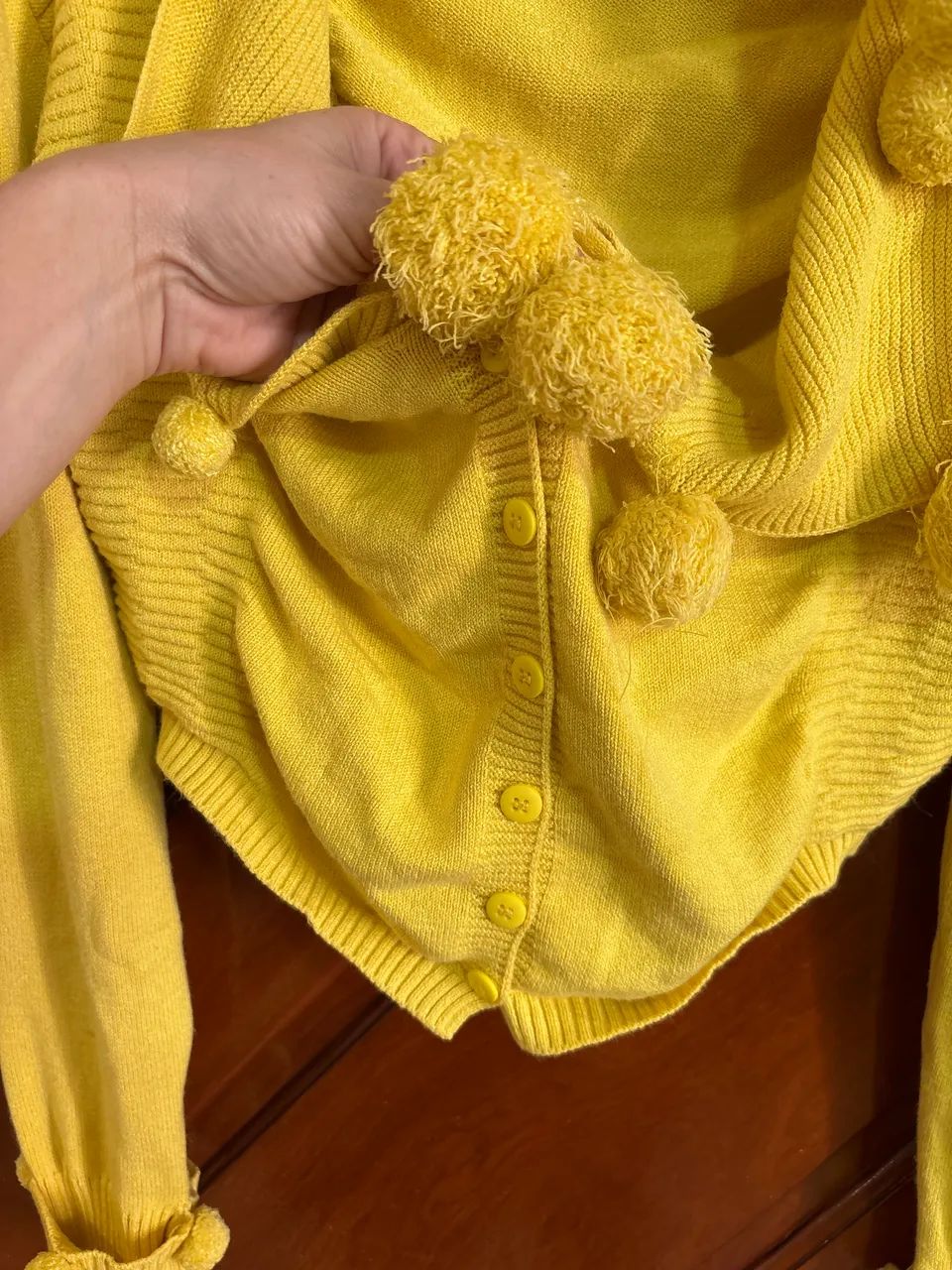 Casaco em linha amarelo TAM M - Foto 3
