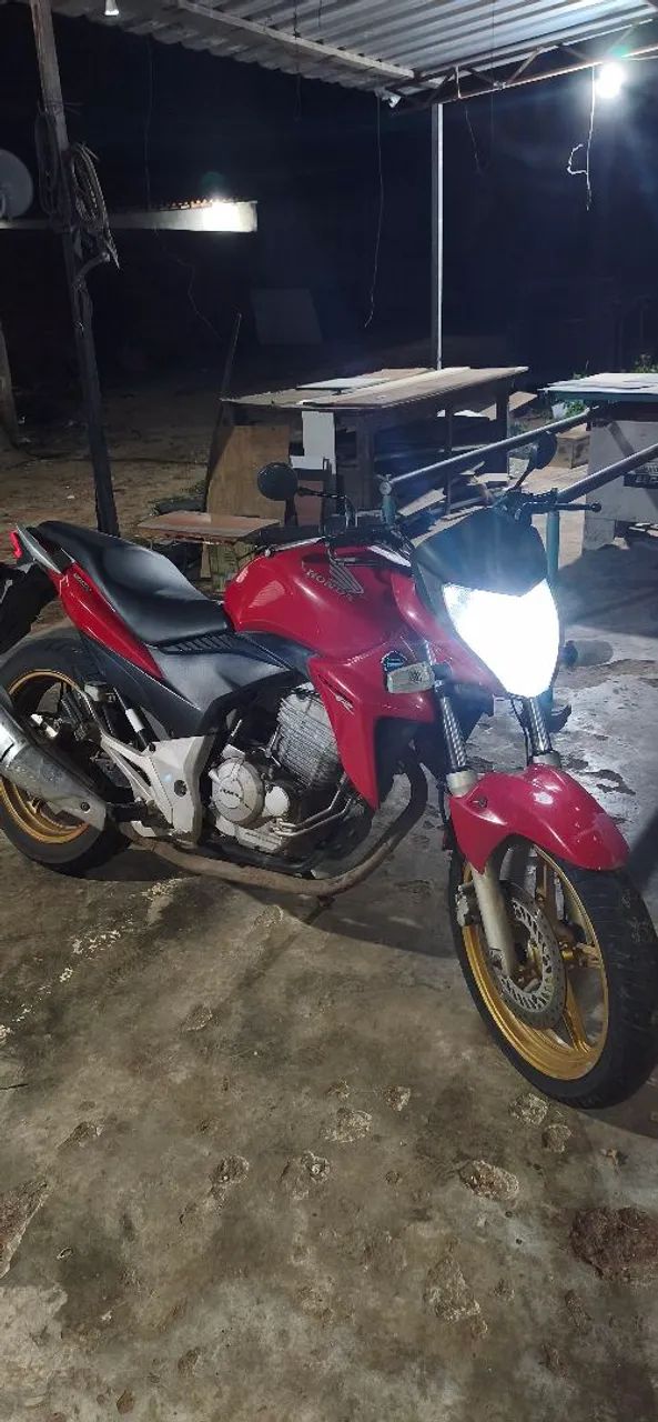 Cb 300 