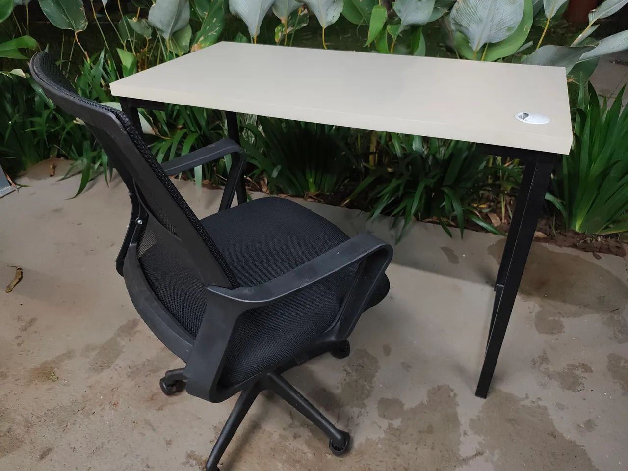 VENDO MESA + CADEIRA ESCRITÓRIO 