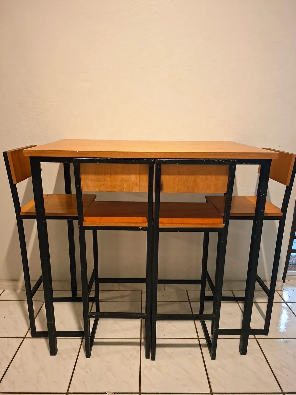Mesa alta bistrô 4 cadeiras