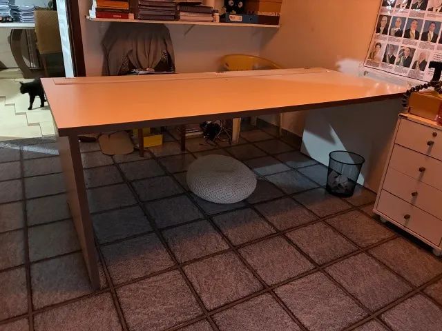 Mesa de escritório 200x85 com guarda fio - Foto 4