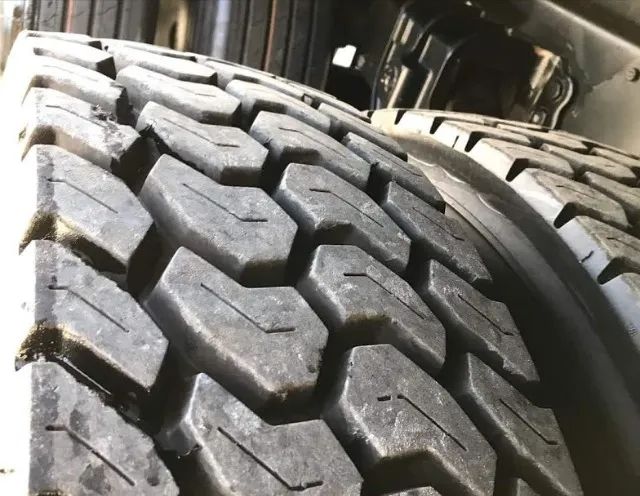 Volkswagen 24280 Baú 2016 - Foto 9