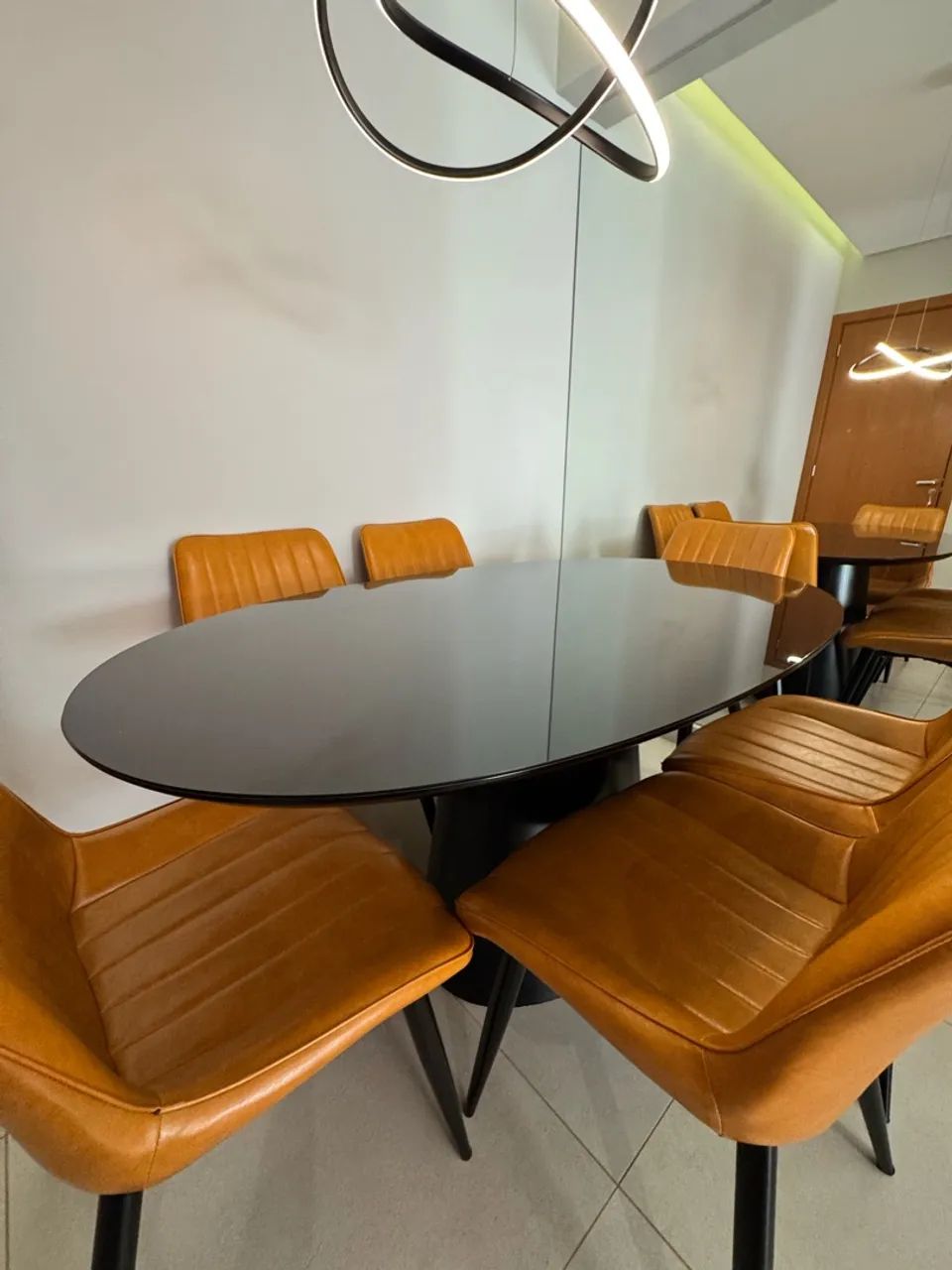 Conjunto mesa oval com 6 cadeiras - Foto 2
