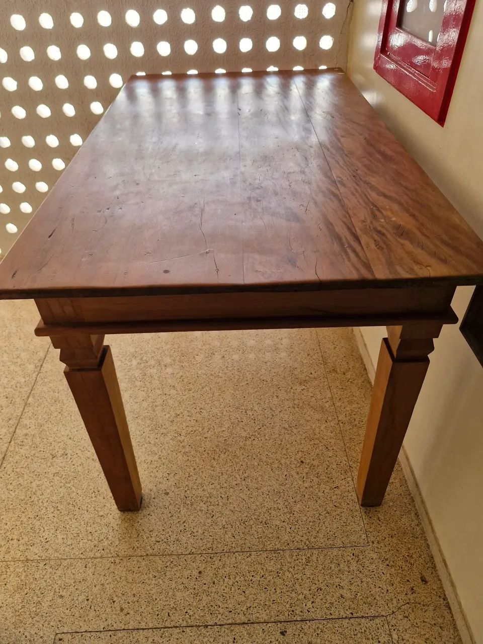 Mesa de jantar  de madeira maciça  - Foto 4