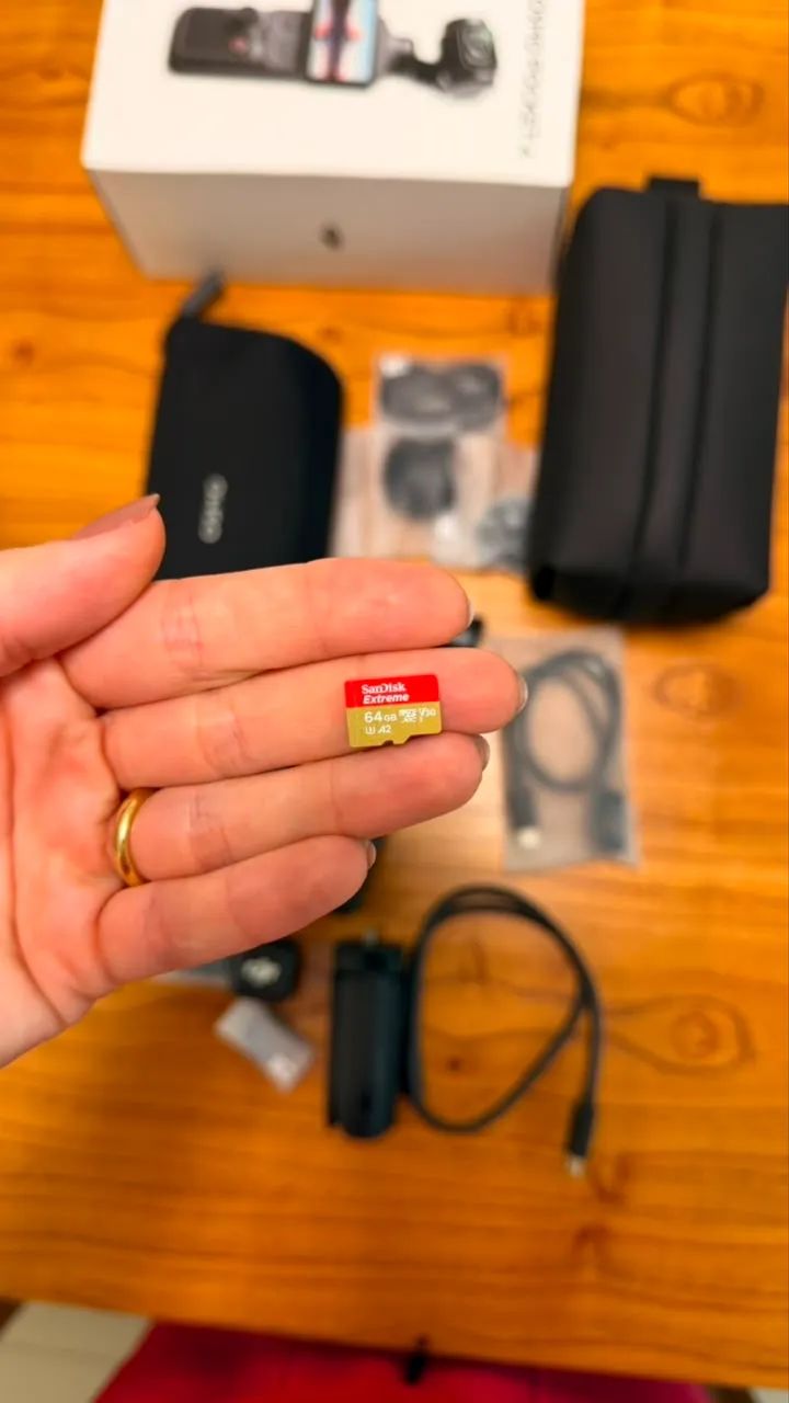 Câmera Osmo DJi pocket 4 COMBO CREATOR - Foto 3