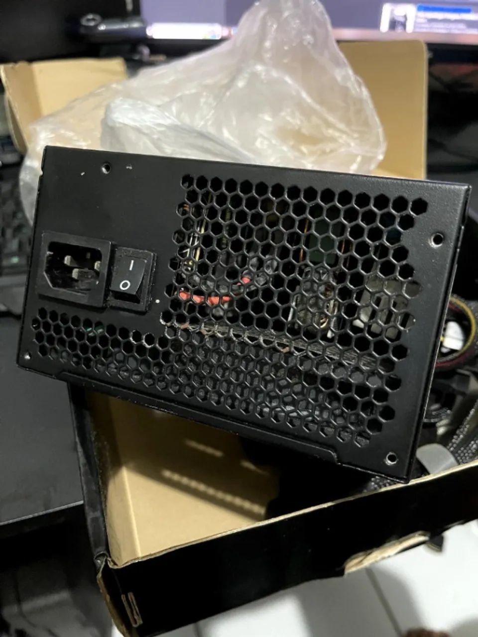 Fonte EVGA 600b 80 plus bronze - Foto 4