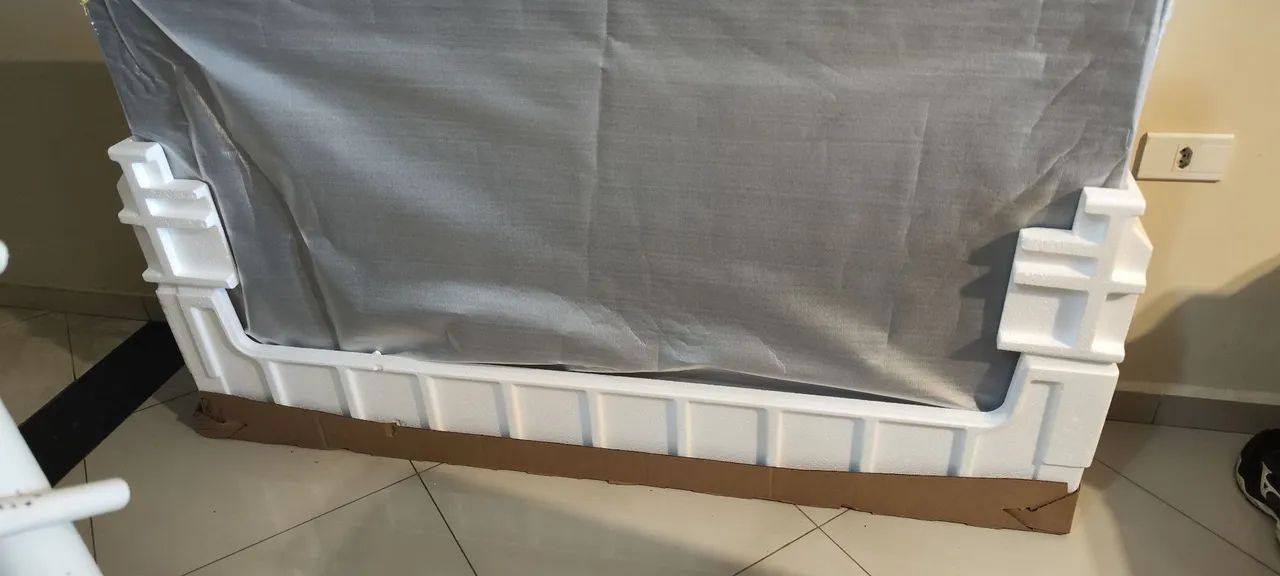 Smartv LG 65" nova - com avaria. Leia ao anúncio! - Foto 2
