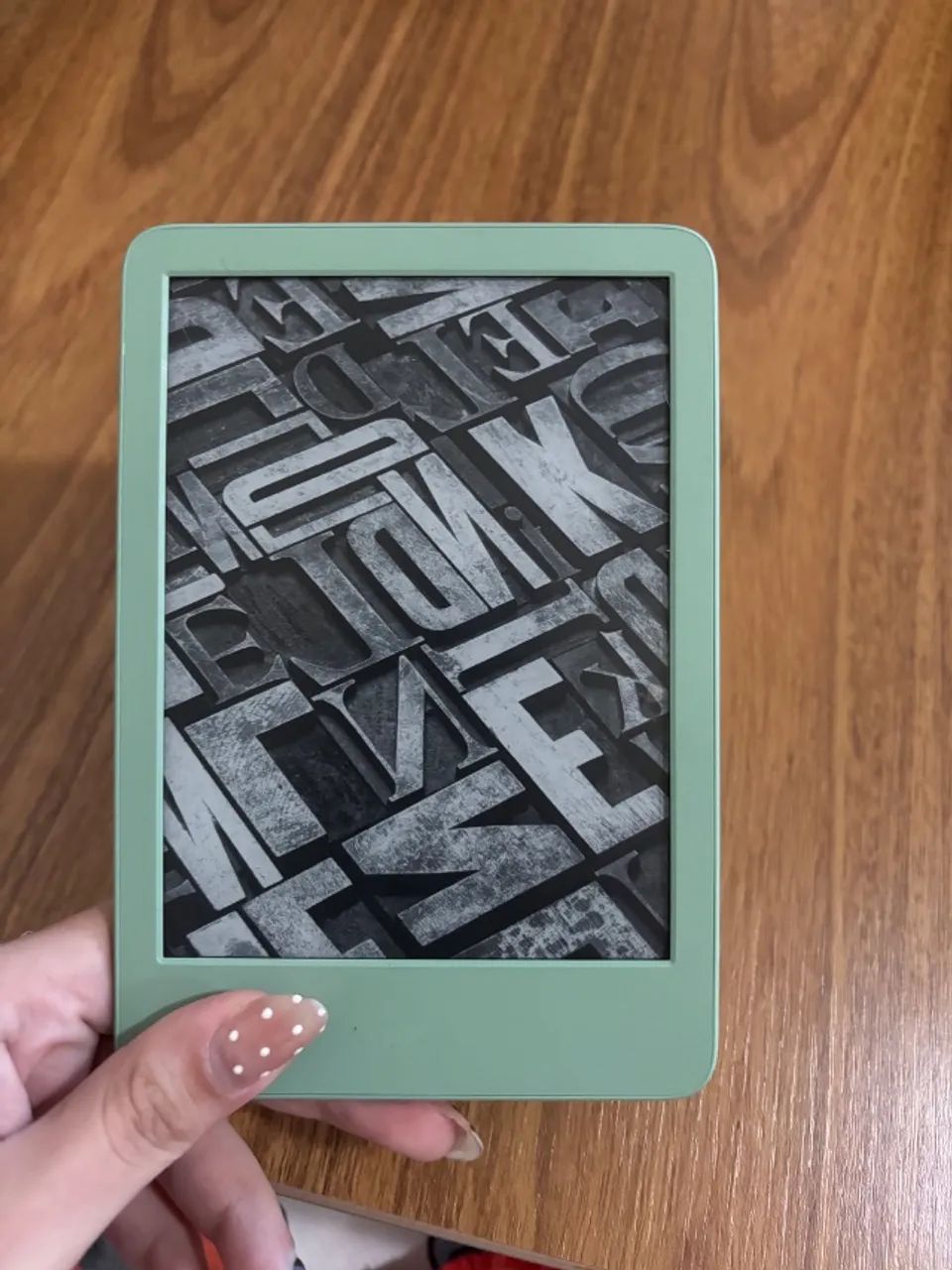 Kindle 16 GB (Geração mais recente) - Cor Verde - Foto 3