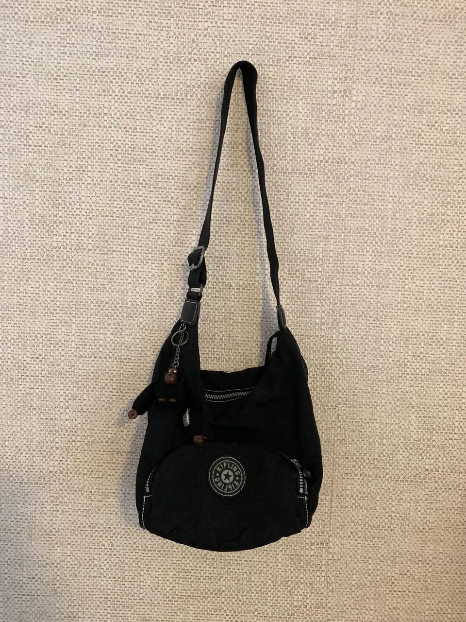 Bolsa Kipling Capucine Original cor preta
