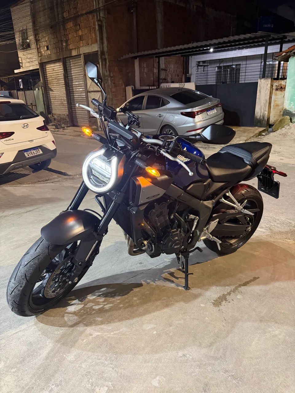 Cb 650 r E-Clutch 2026 