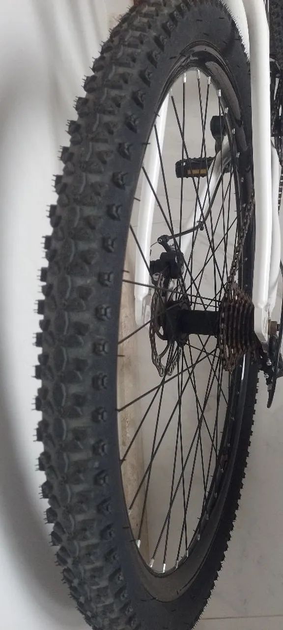 Vendo bicicleta zero, novinha freio a disco  - Foto 3