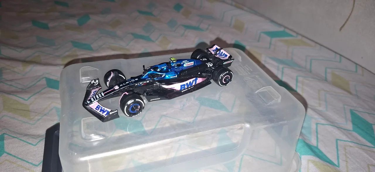 Carrinho de f1 (Aston martin e alpine)