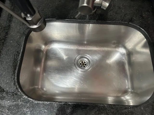 Pia mármore+ fogão cok top + torneira  - Foto 2