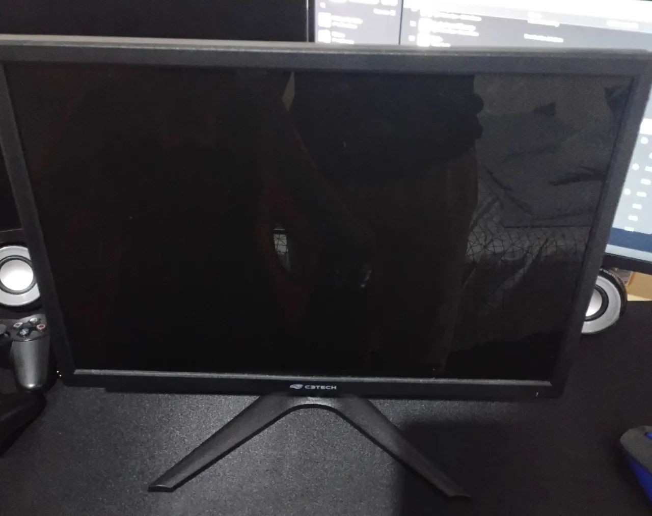 Monitor 22 polegadas.