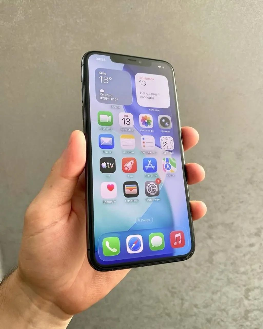 IPhone 11 Pro Max Cinza celular impecável aceito cartão! - Foto 2