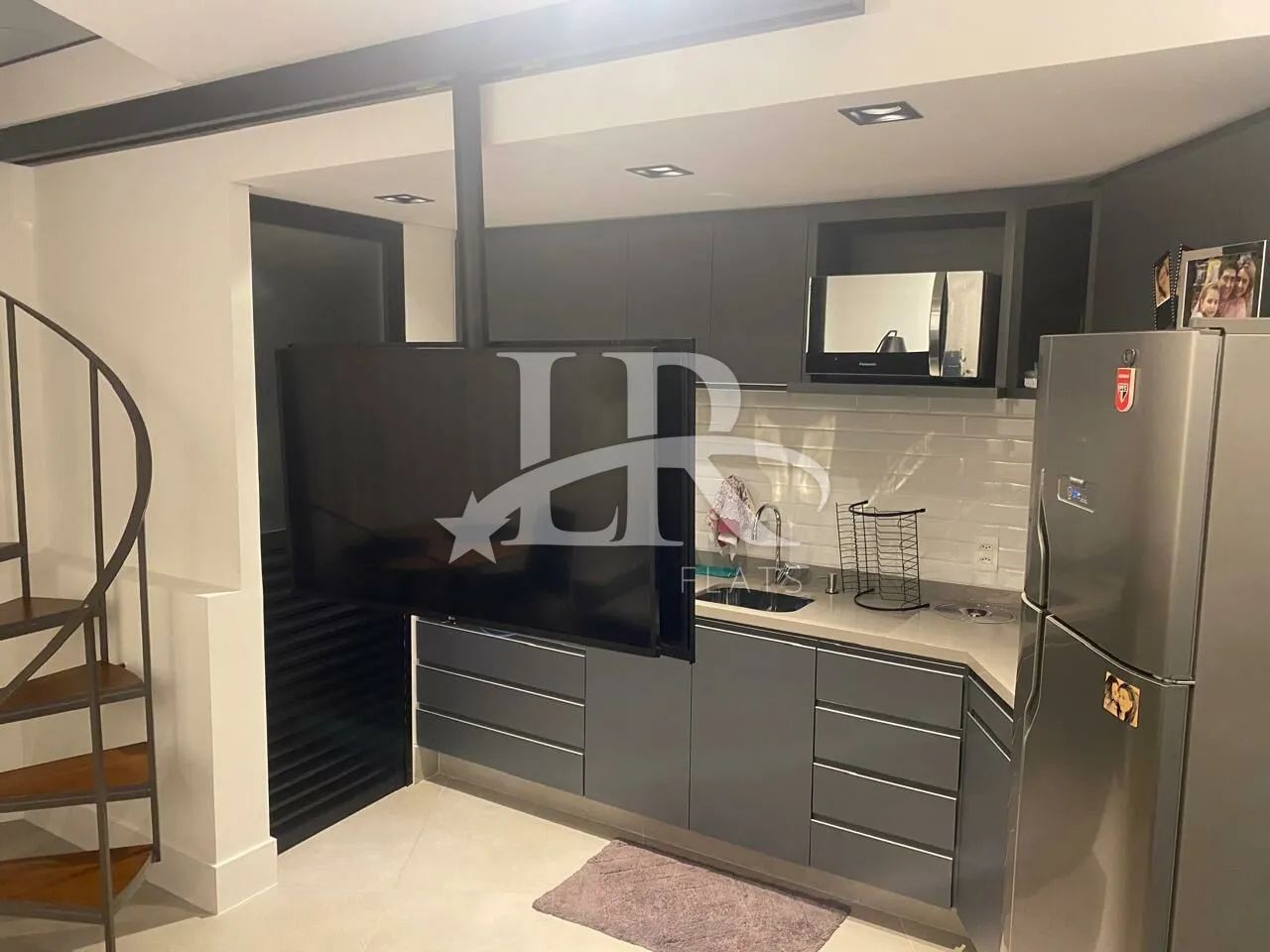 LR Flats Apartamento e Studio - Duplex mobiliado para alugar na Vila Nova Conceição.