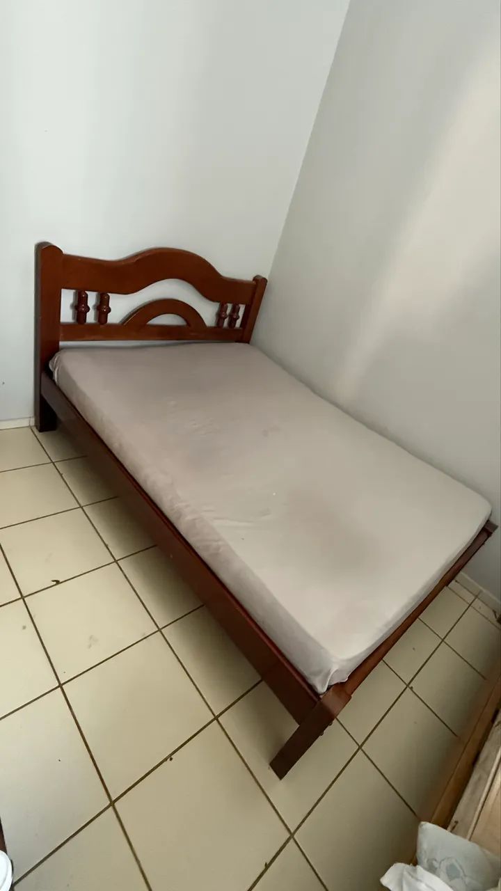 Cama Casal + Colchão 