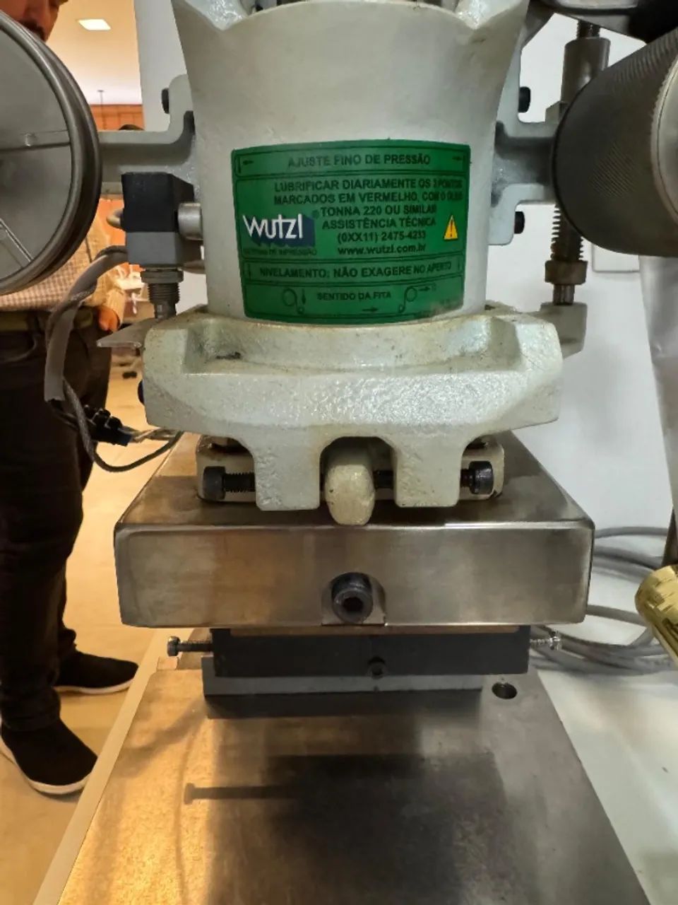 Máquina Hot Stamping PJ-6 Wultz 220V + Alfabeto + Cabeçote