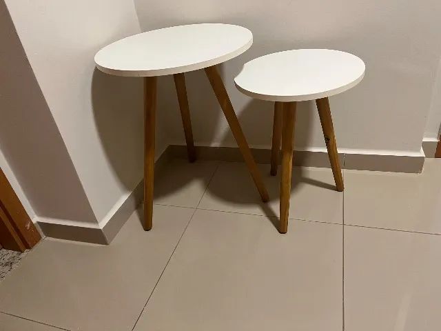 Mesinha de centro e canto