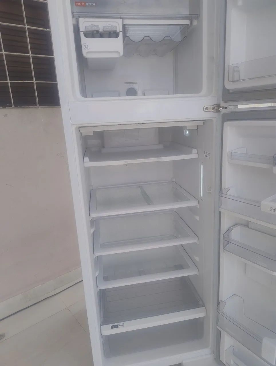 Geladeira Brastemp Frost Free 405 litros  - Foto 6